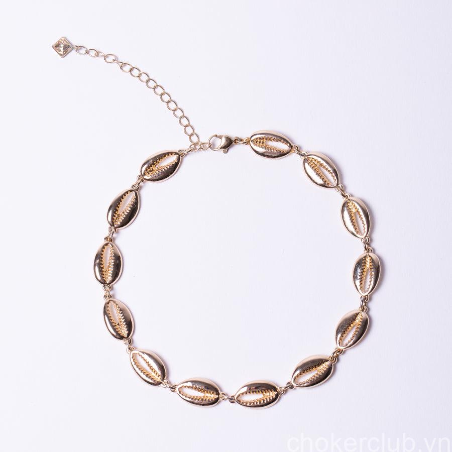 The Versatility And Fashionability Of Shell Choker Necklace