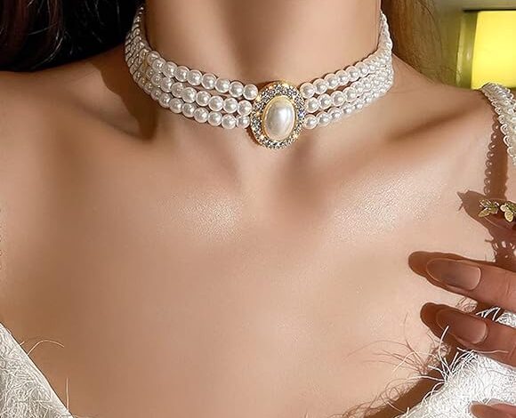 The Complete Guide to Women's Choker Necklaces